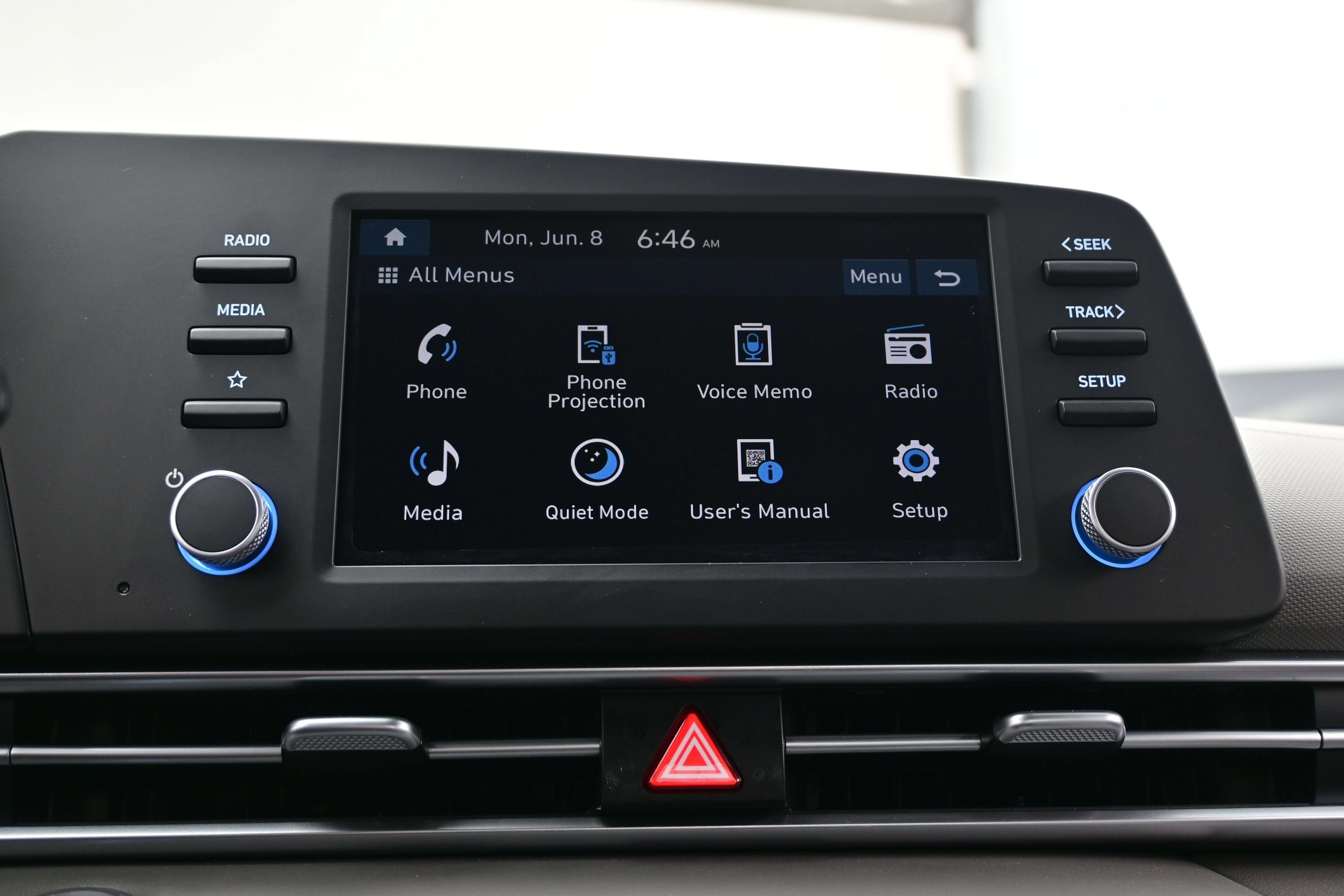 Certified 2025 Hyundai Elantra Sport FWD image 18