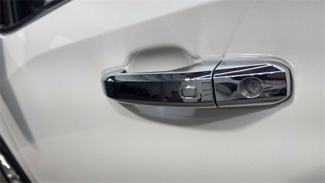 Used 2019 GMC Sierra 1500 SLT w/ SLT Premium Plus Package image 11