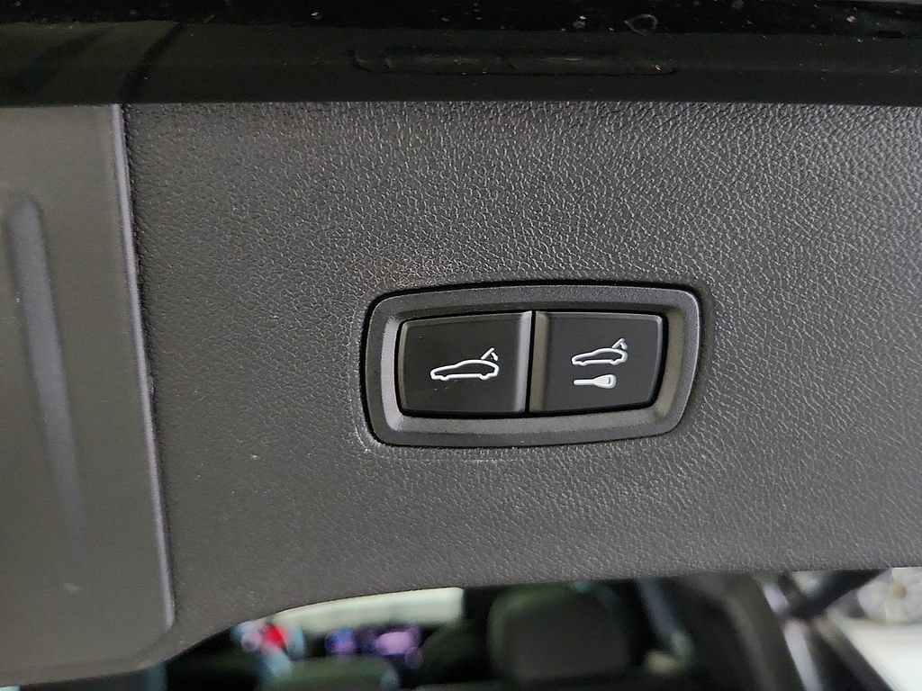 Certified 2026 Porsche Cayenne AWD/4WD image 30