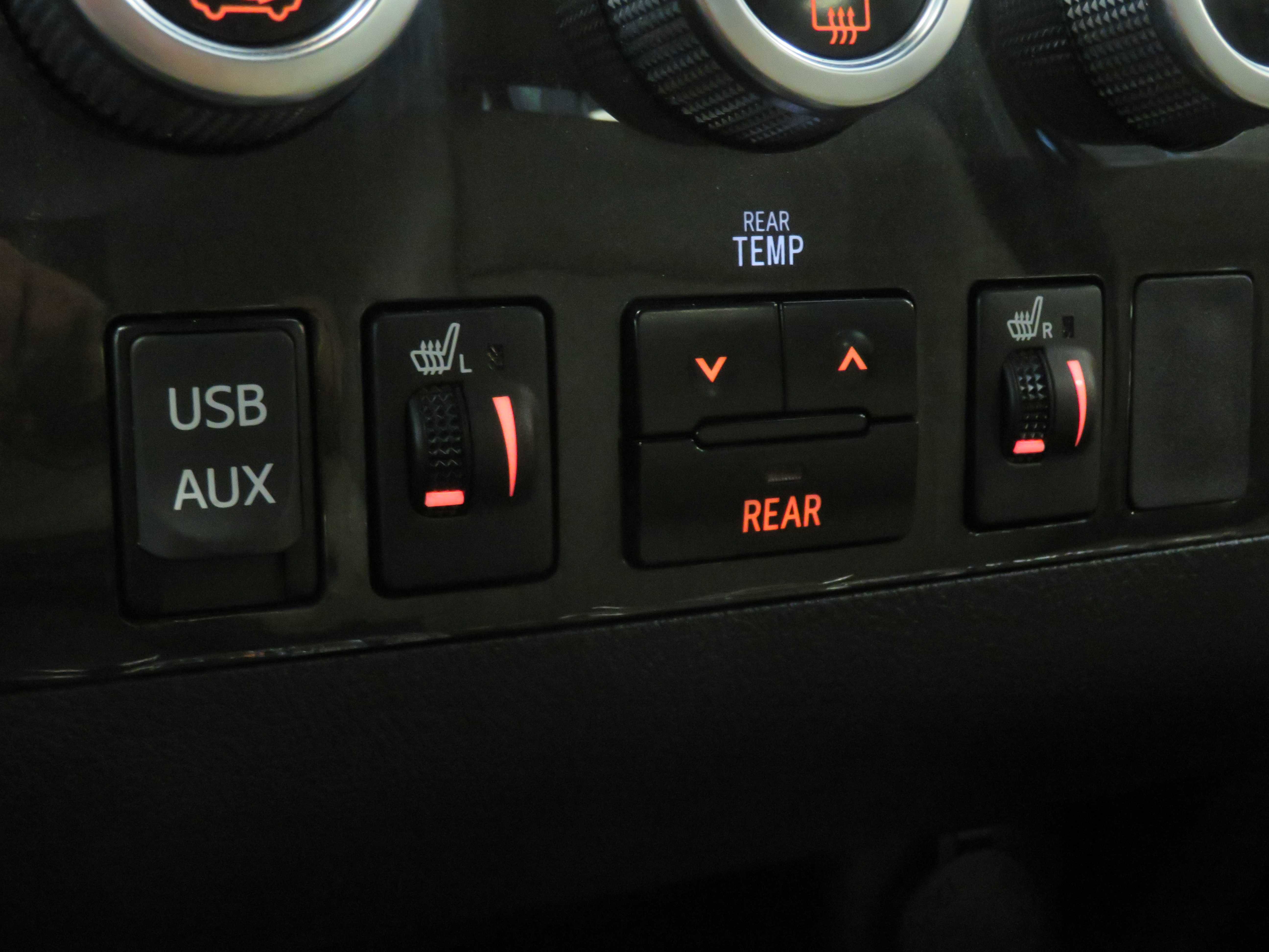 Used 2019 Toyota Sequoia Limited w/ Safety & Convenience Package RWD image 52