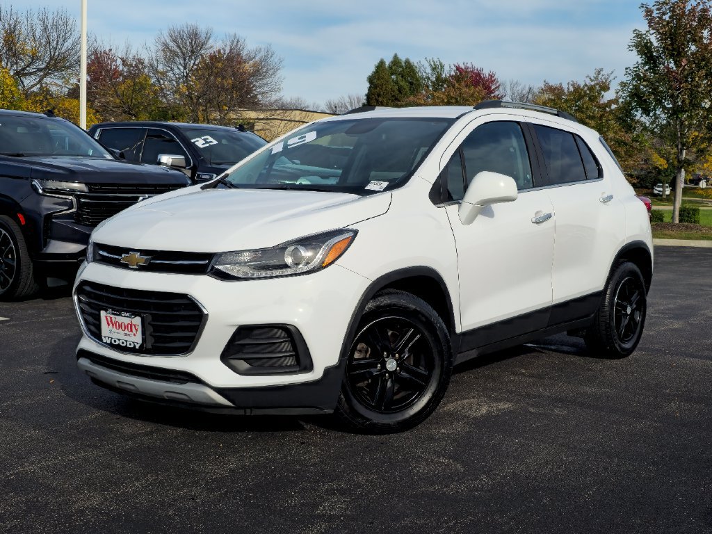 Certified 2019 Chevrolet Trax LT w/ LT Convenience Package FWD image 2