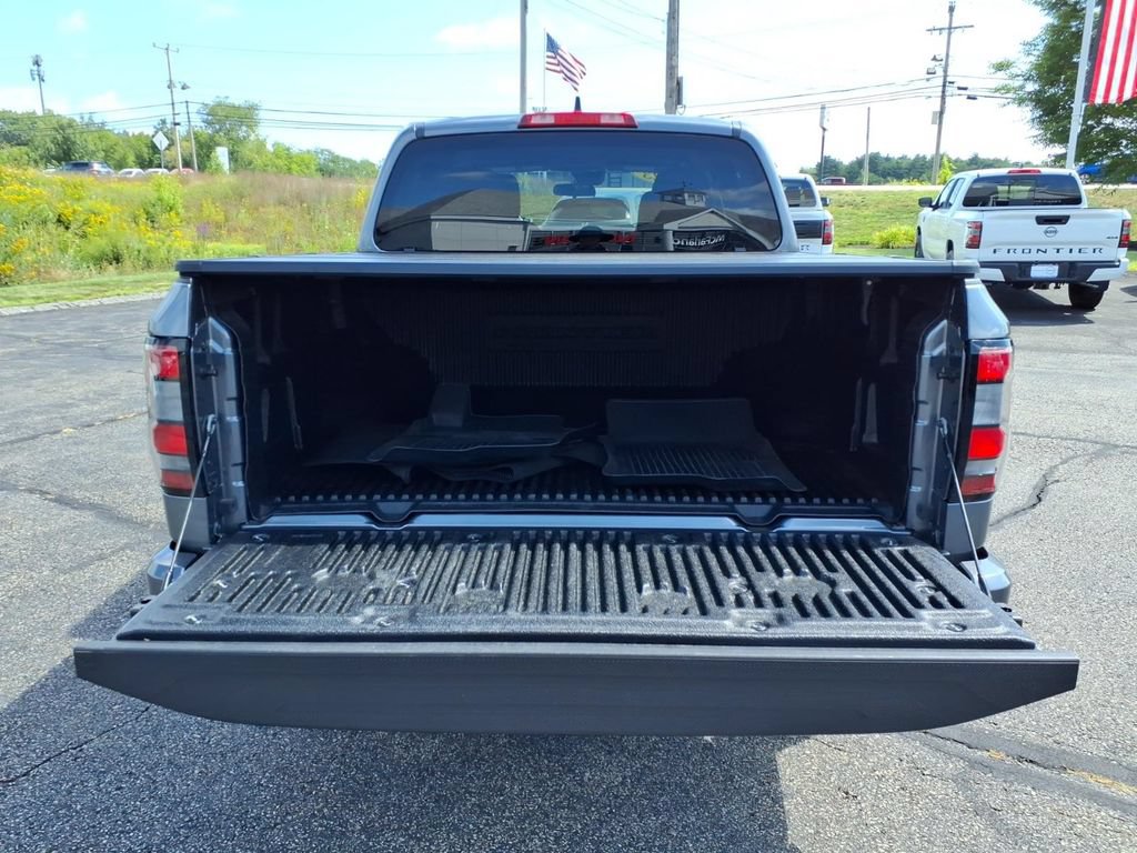 Certified 2023 Nissan Frontier SV w/ Technology Package AWD/4WD image 12