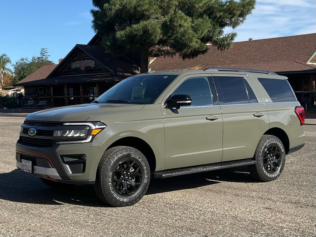 Used 2024 Ford Expedition Timberline image 2