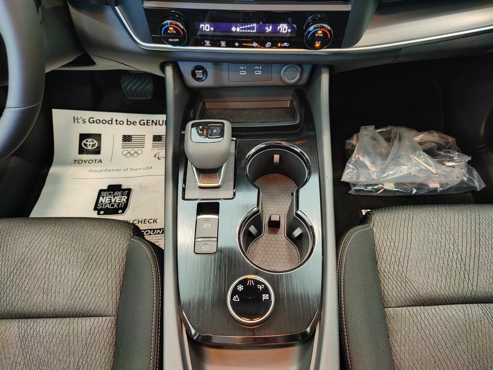 New 2026 Nissan Rogue SV AWD/4WD image 24