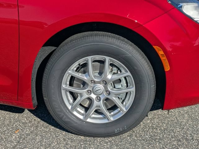 New 2026 Chrysler Voyager LX FWD image 11