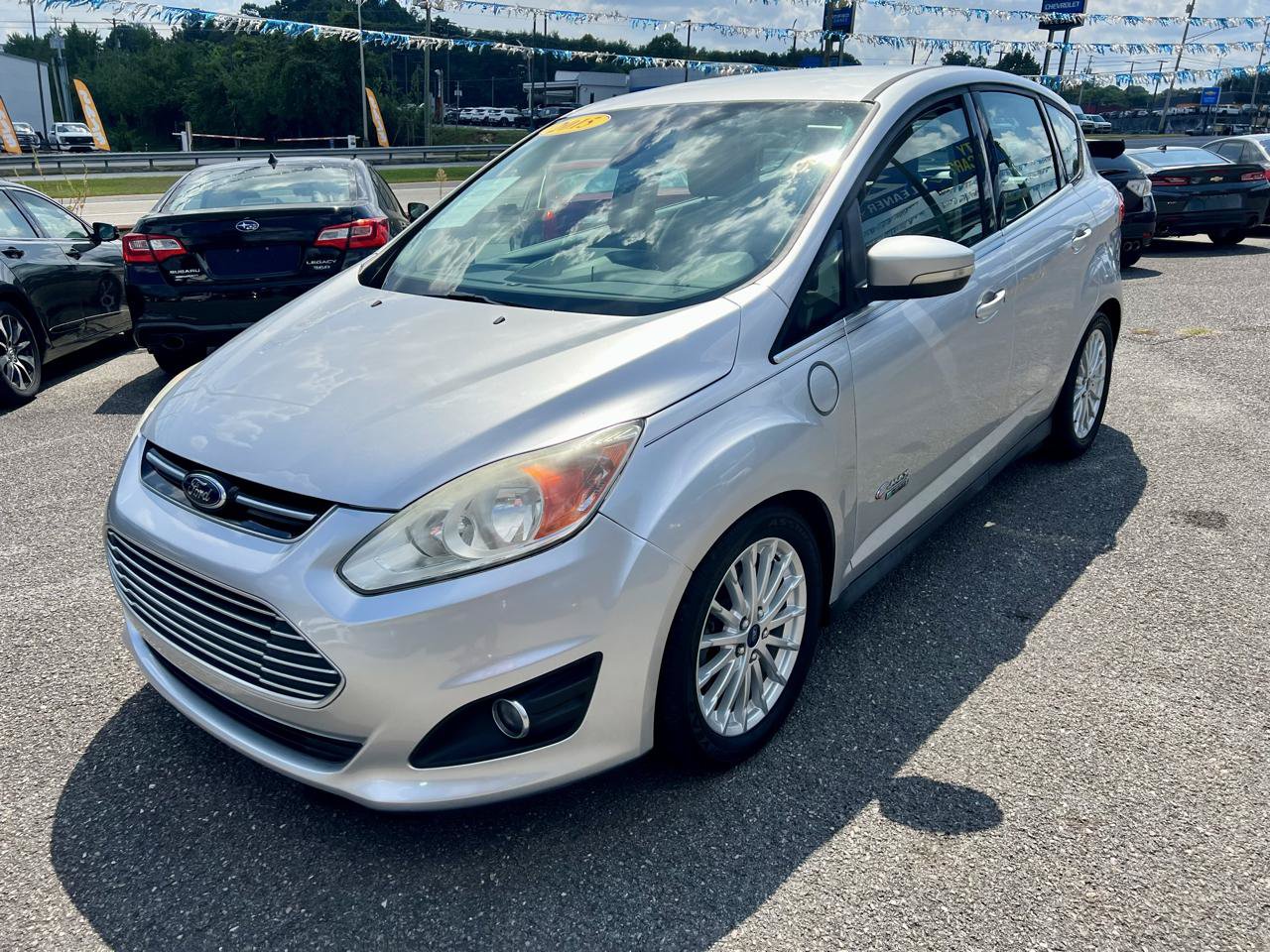 Used 2015 Ford C-MAX Energi SEL w/ Equipment Group 302A FWD image 3