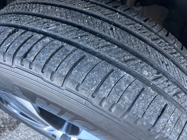 Used 2023 Toyota Highlander XLE image 17