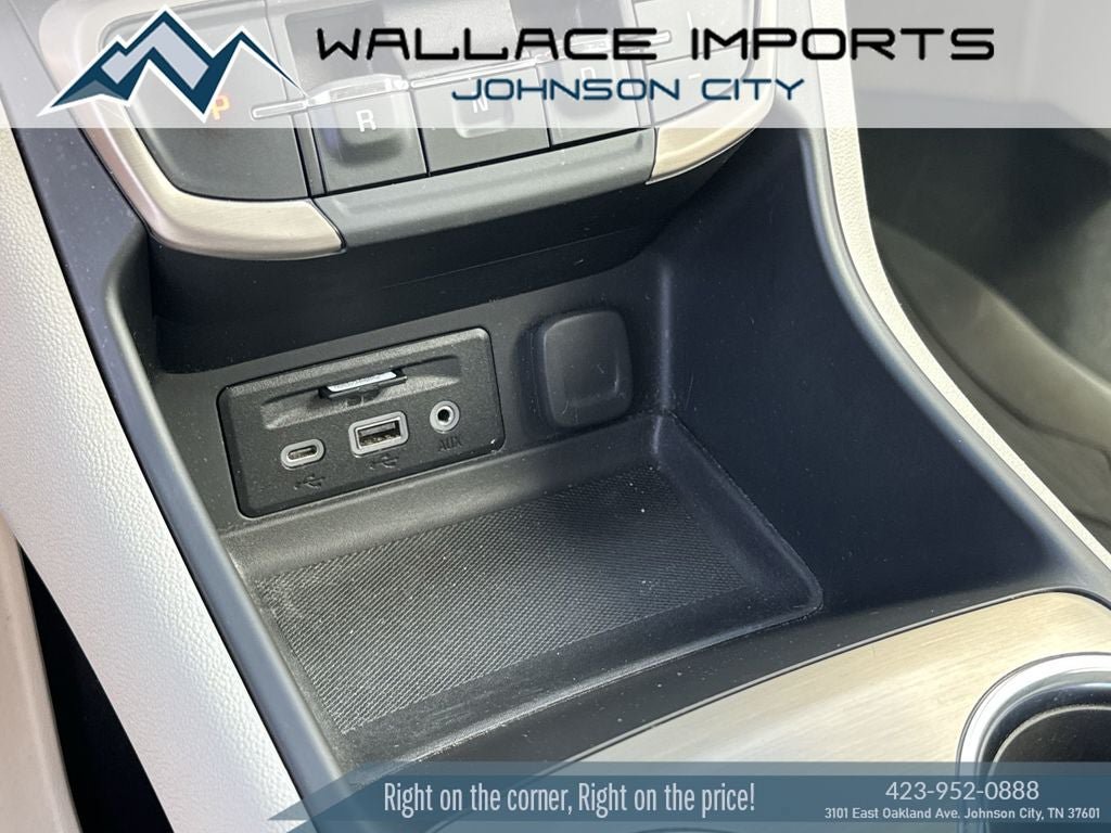 Used 2024 GMC Terrain Denali w/ Black Diamond Edition AWD/4WD image 28