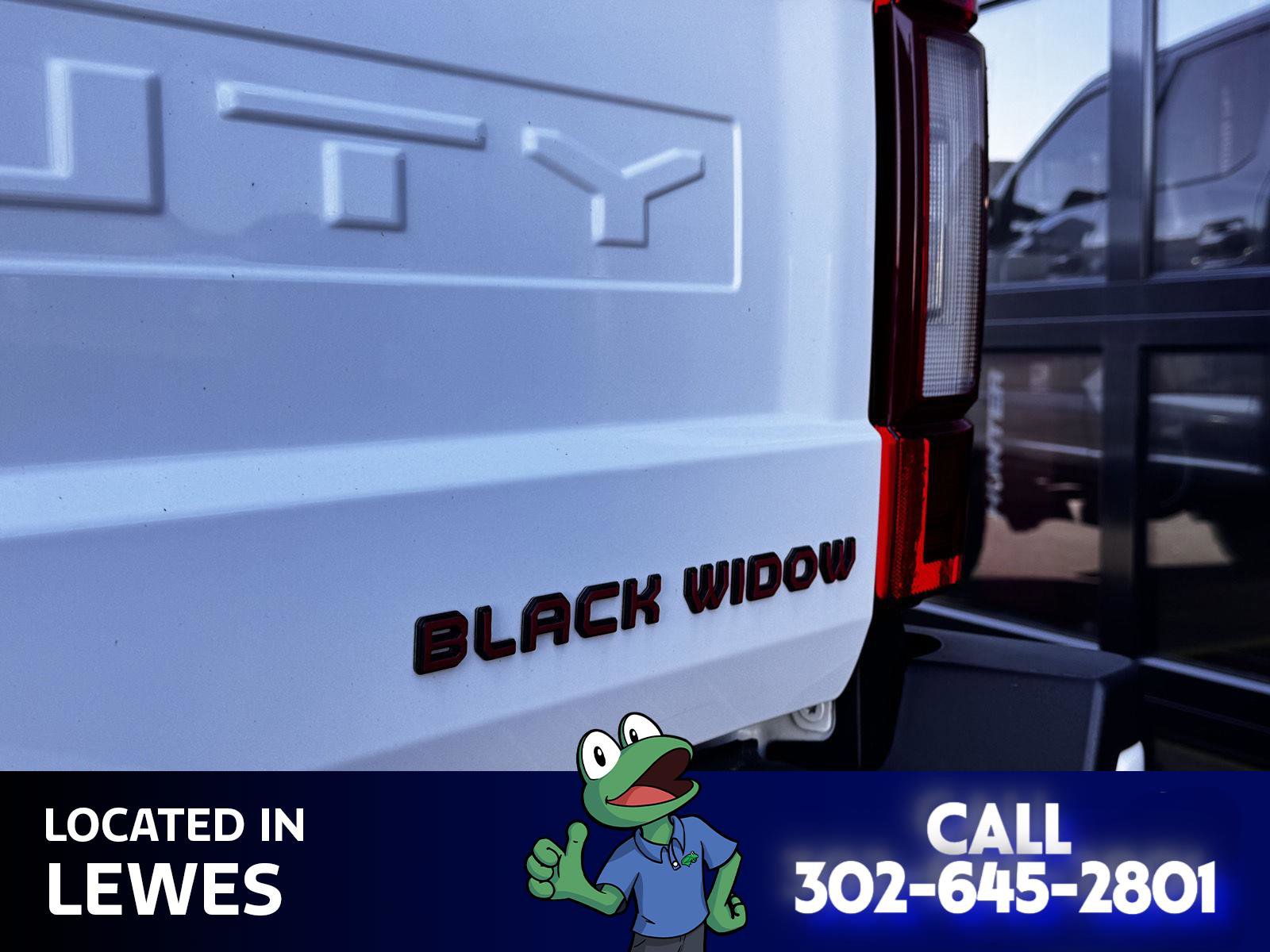 Used 2022 Ford F250 Lariat w/ Black Appearance Package image 6