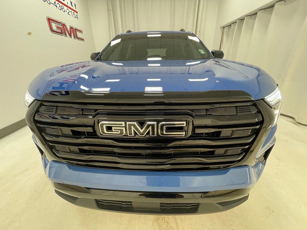 Used 2026 GMC Terrain Elevation w/ Black Edition AWD/4WD image 2