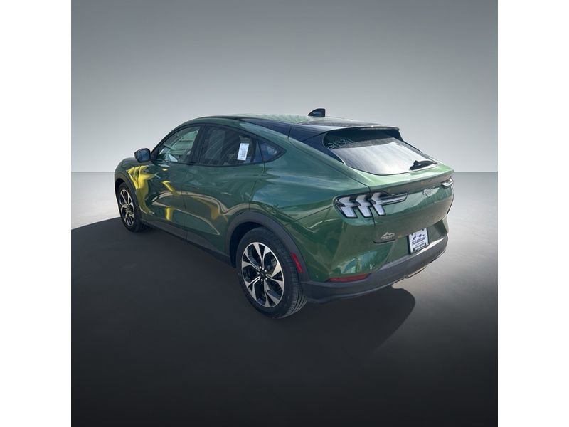 Used 2024 Ford Mustang Mach-E Select AWD/4WD image 4