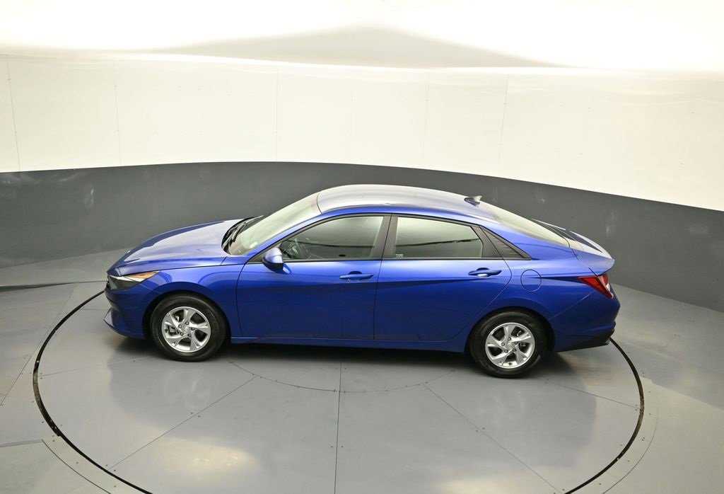 Certified 2023 Hyundai Elantra SE w/ Cargo Package image 40