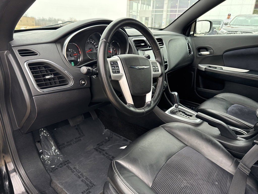 Used 2011 Chrysler 200 S image 8