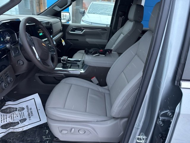 New 2026 Chevrolet Silverado 1500 LTZ w/ Z71 Off-Road Package image 16