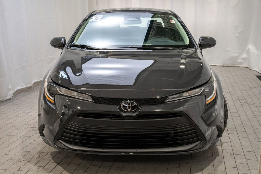 Used 2024 Toyota Corolla LE image 2