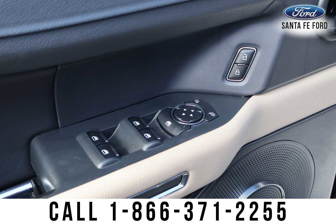 Used 2024 Ford Expedition XLT image 10