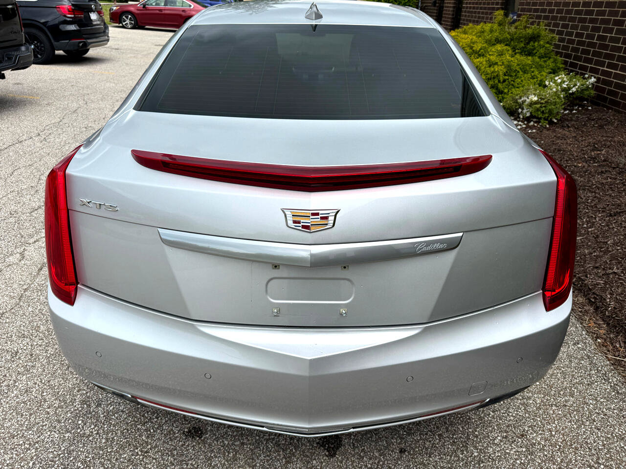 Used 2017 Cadillac XTS Luxury image 32