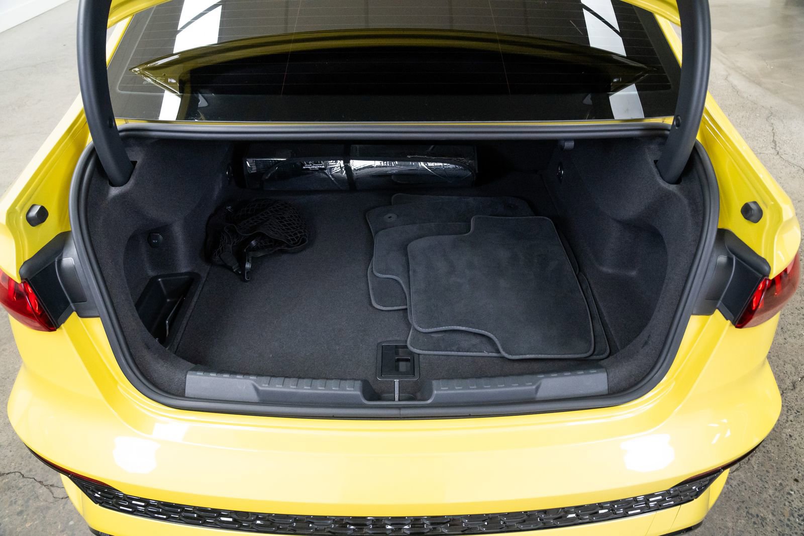 Used 2022 Audi RS 3 image 8