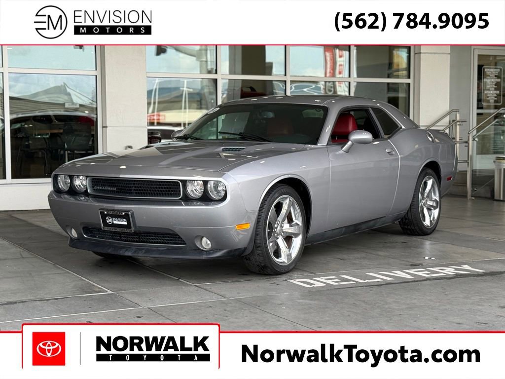 Used 2014 Dodge Challenger SXT Plus