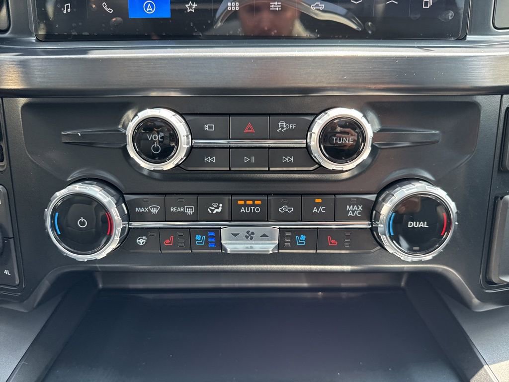 New 2025 Ford F350 Lariat w/ Lariat Ultimate Package image 31
