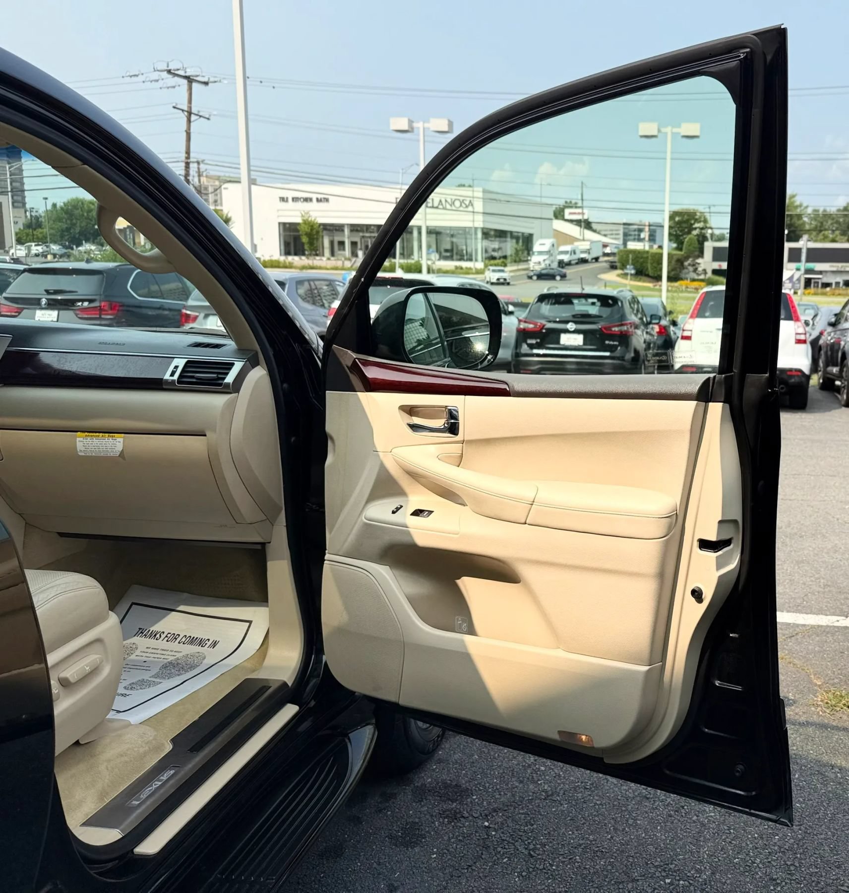 Used 2013 Lexus LX 570 4WD image 40