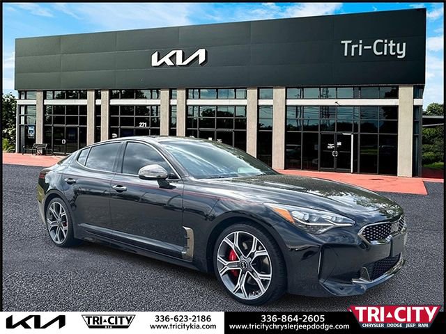 Used 2020 Kia Stinger GT2 image 1
