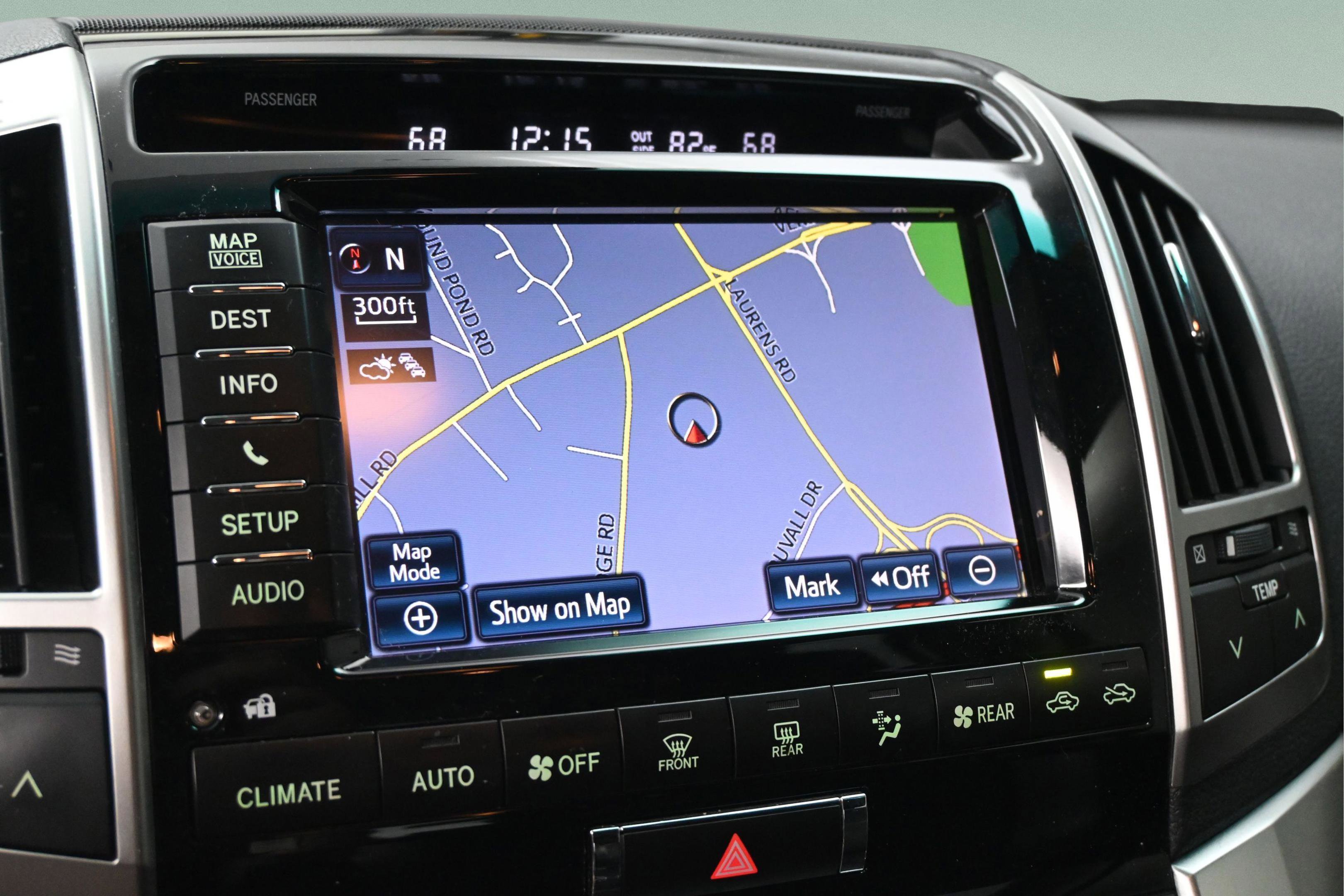 Used 2014 Toyota Land Cruiser AWD/4WD image 28