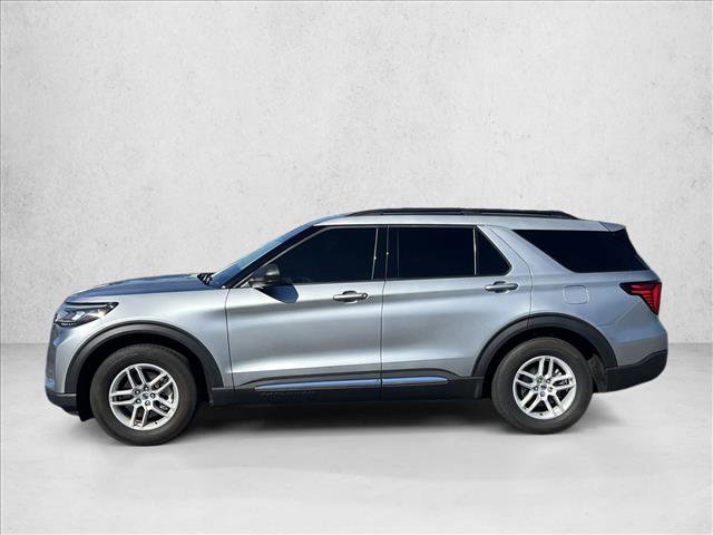 Used 2025 Ford Explorer Active w/ Active Comfort Package image 8