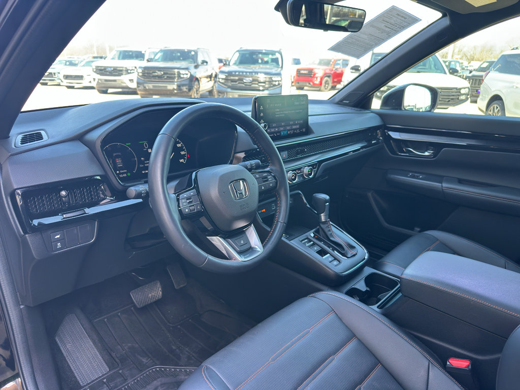 Used 2025 Honda CR-V Sport Touring image 13