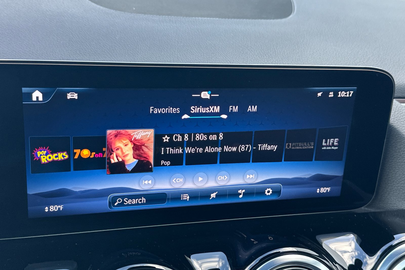 Used 2025 Mercedes-Benz GLA 250 4MATIC image 18