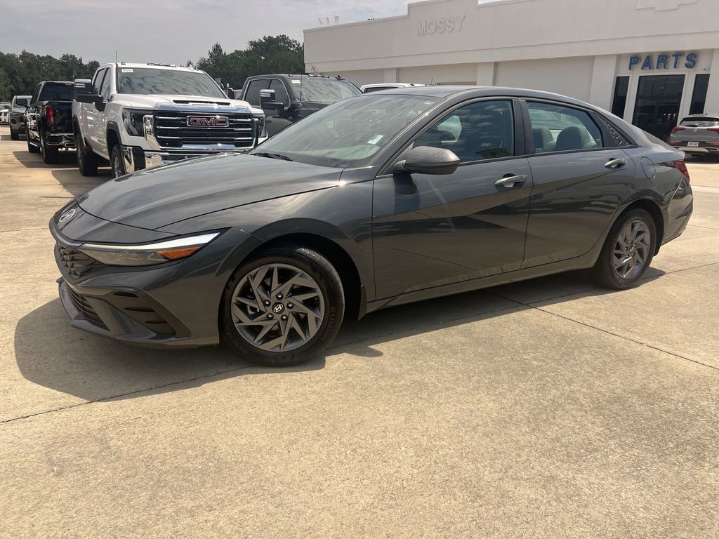 Used 2024 Hyundai Elantra SEL