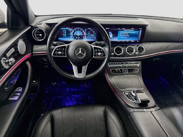 Used 2020 Mercedes-Benz E 350 4MATIC Sedan image 16