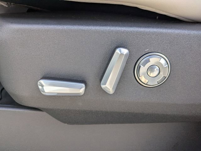 New 2025 Lincoln Navigator Reserve image 17