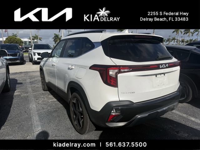 Used 2024 Kia Seltos EX image 3