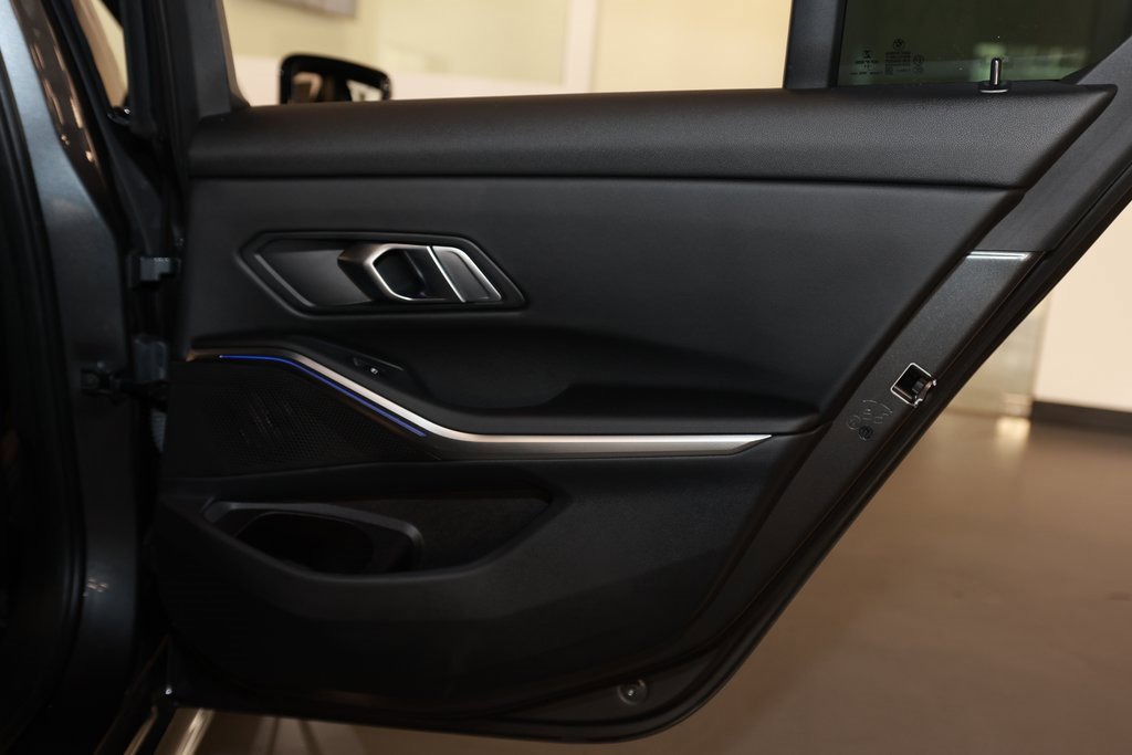 Used 2022 BMW M340i xDrive w/ Driving Assistance Package image 20