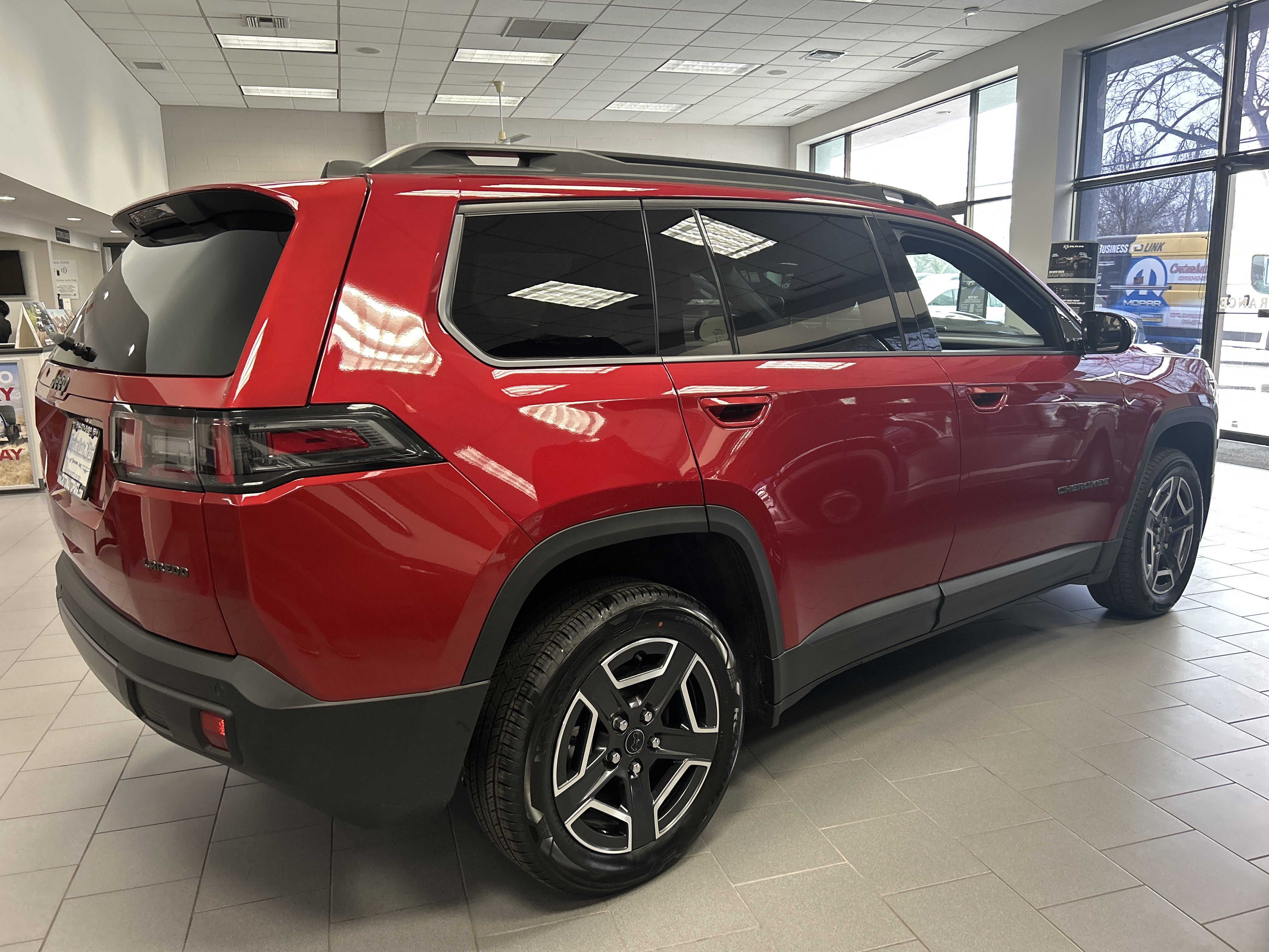 New 2026 Jeep Cherokee Laredo AWD/4WD image 5