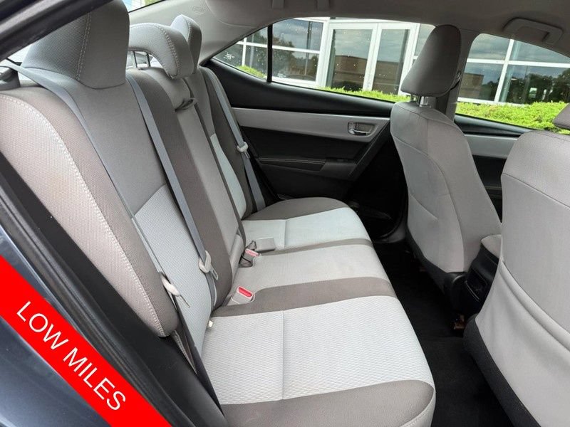 Used 2018 Toyota Corolla LE FWD image 12