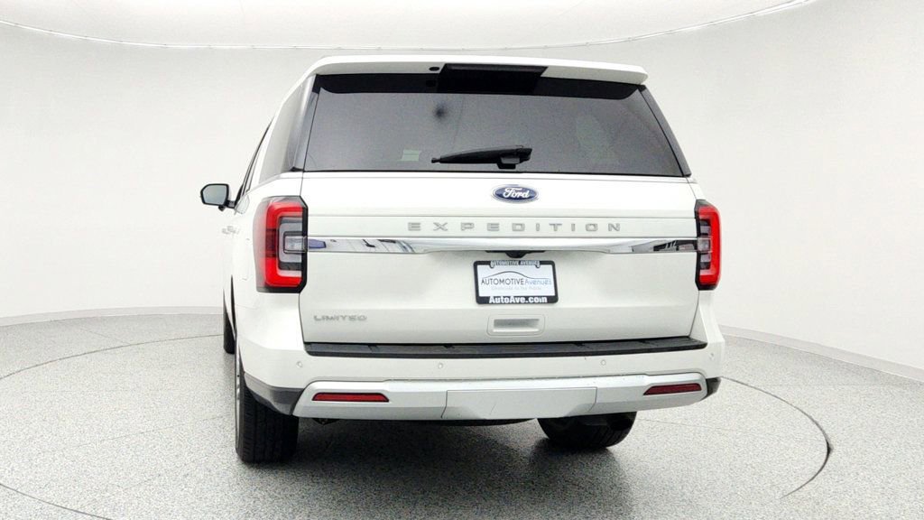 Used 2023 Ford Expedition Limited image 6