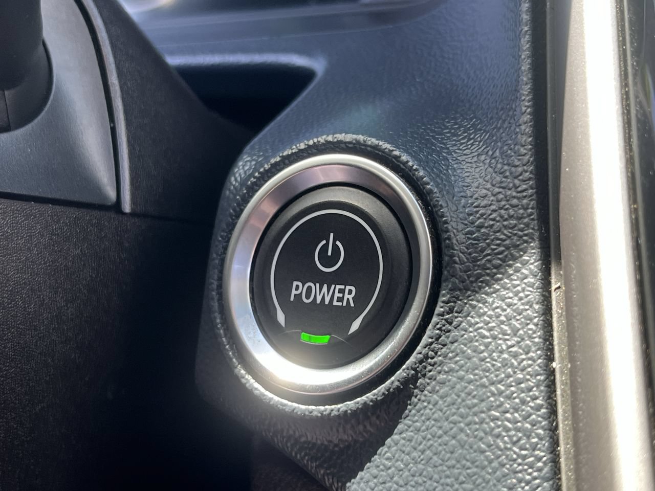 Used 2023 Chevrolet Bolt EUV Premier FWD image 15