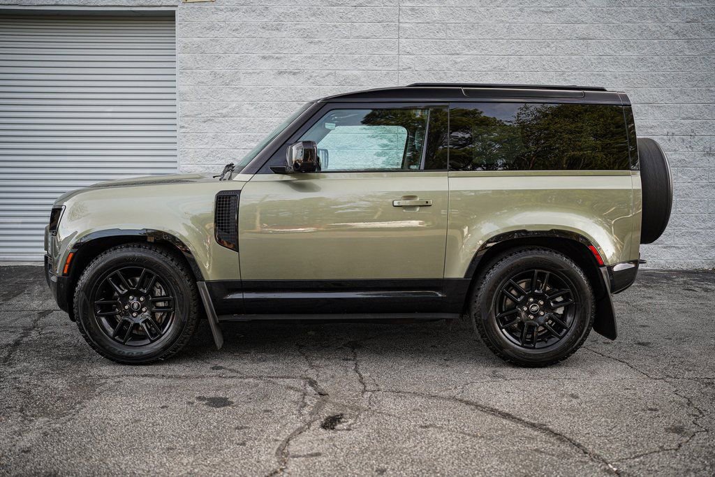 Used 2022 Land Rover Defender 90 X-Dynamic S image 10