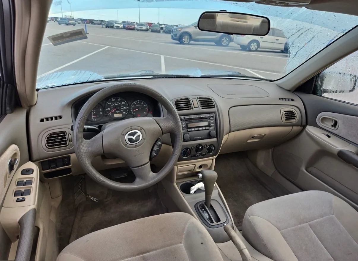 Used 2003 MAZDA Protege FWD image 8