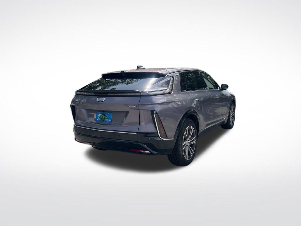 Used 2024 Cadillac Lyriq Luxury w/ LPO, Floor Liner Package image 5