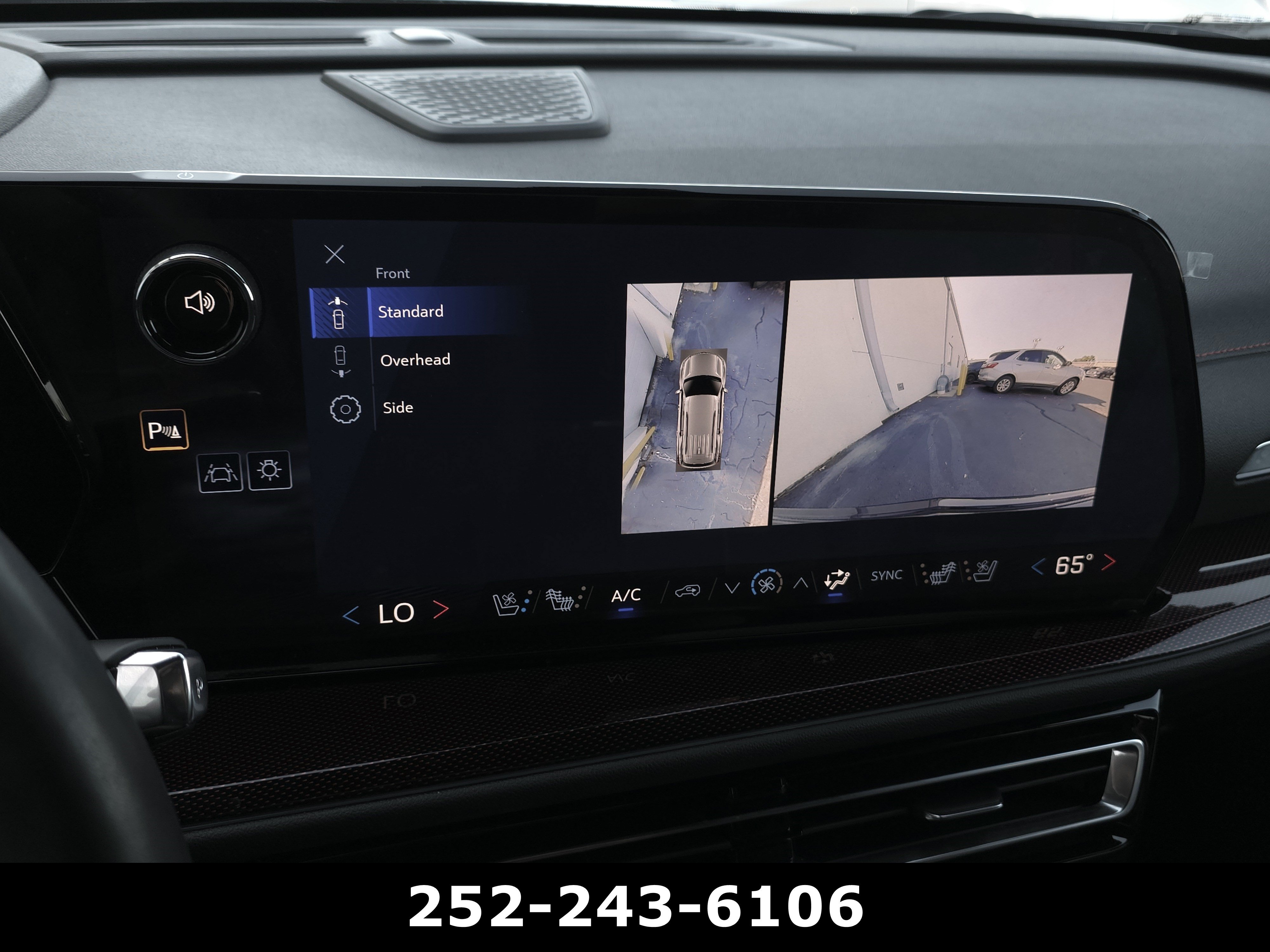 Used 2026 Chevrolet Traverse RS FWD image 25