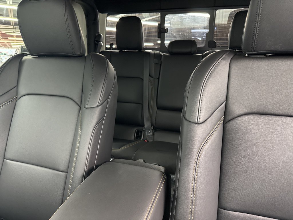 New 2026 Jeep Gladiator Sport AWD/4WD image 18