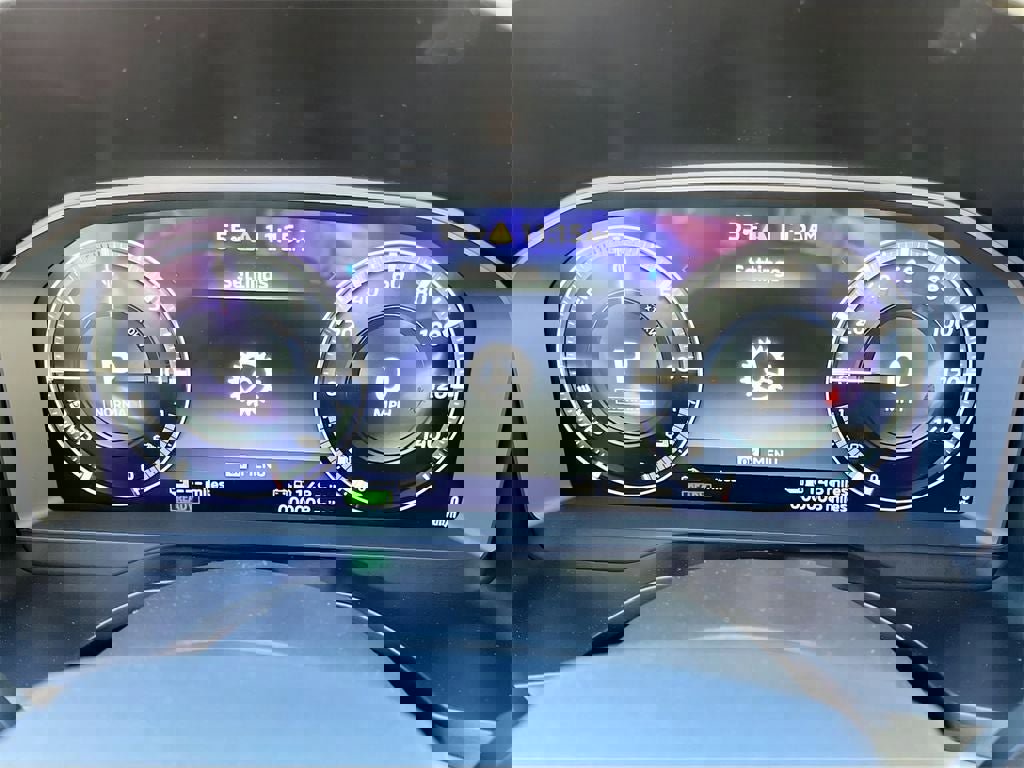 New 2025 Mitsubishi Outlander SEL image 13