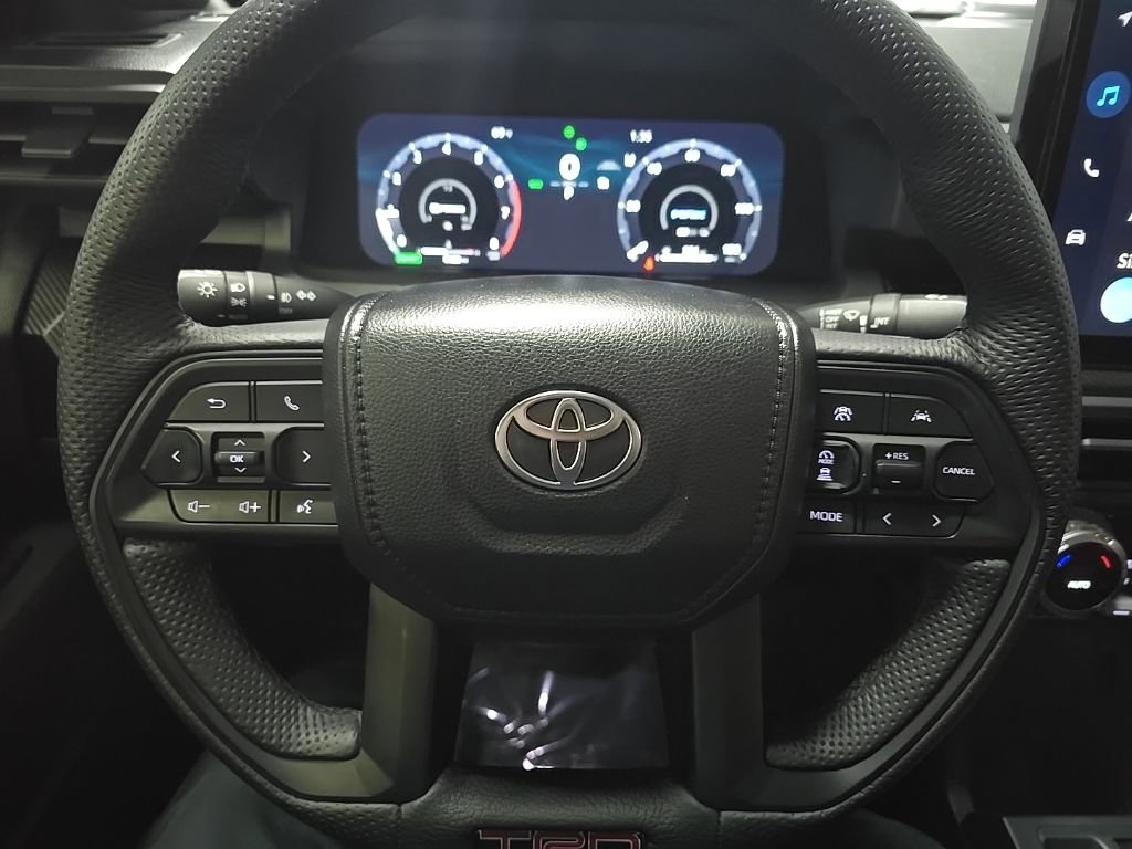 Used 2024 Toyota Tacoma TRD Pro AWD/4WD image 19