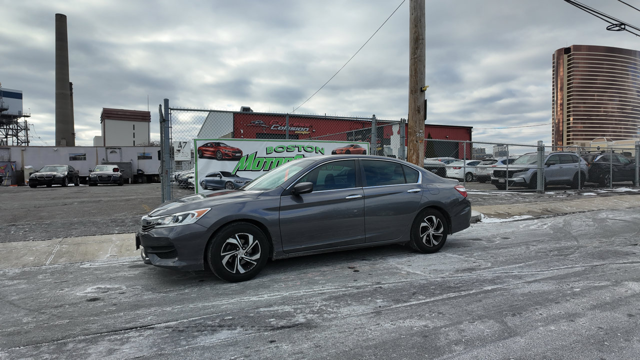 Used 2017 Honda Accord LX image 2