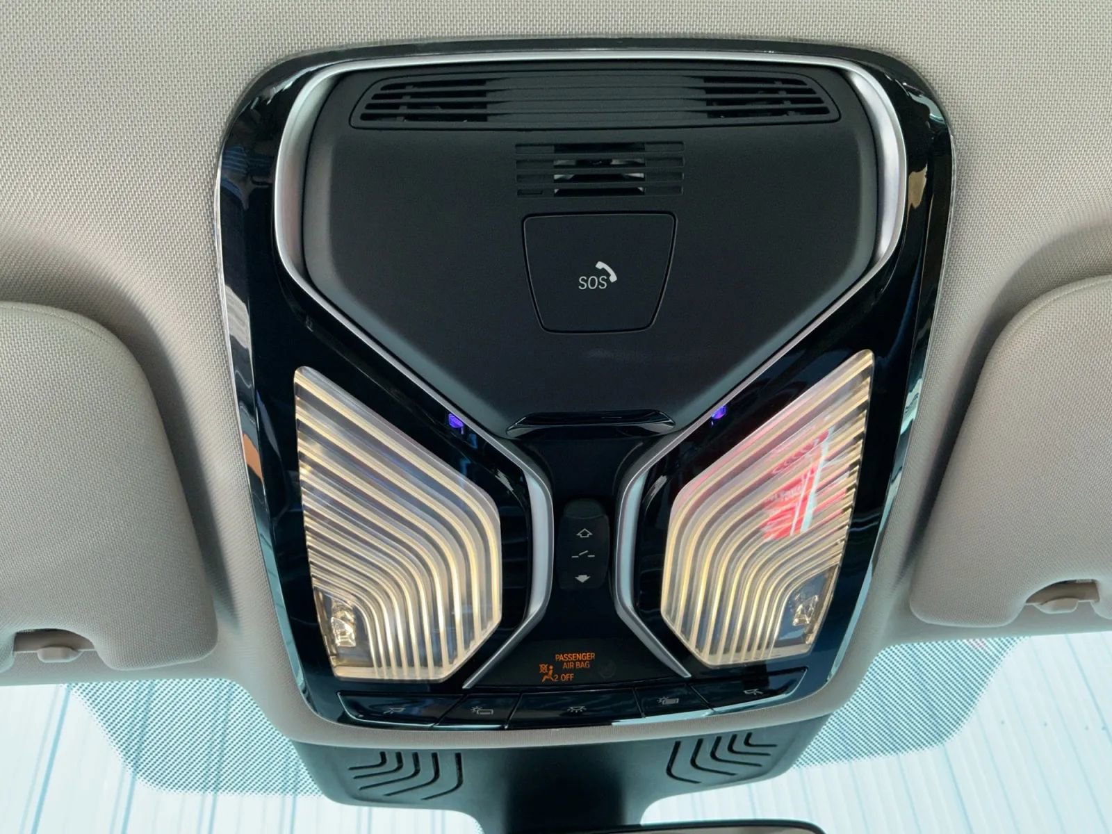 Used 2016 BMW 750i xDrive image 36