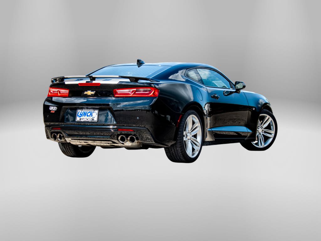 Used 2016 Chevrolet Camaro SS RWD image 8