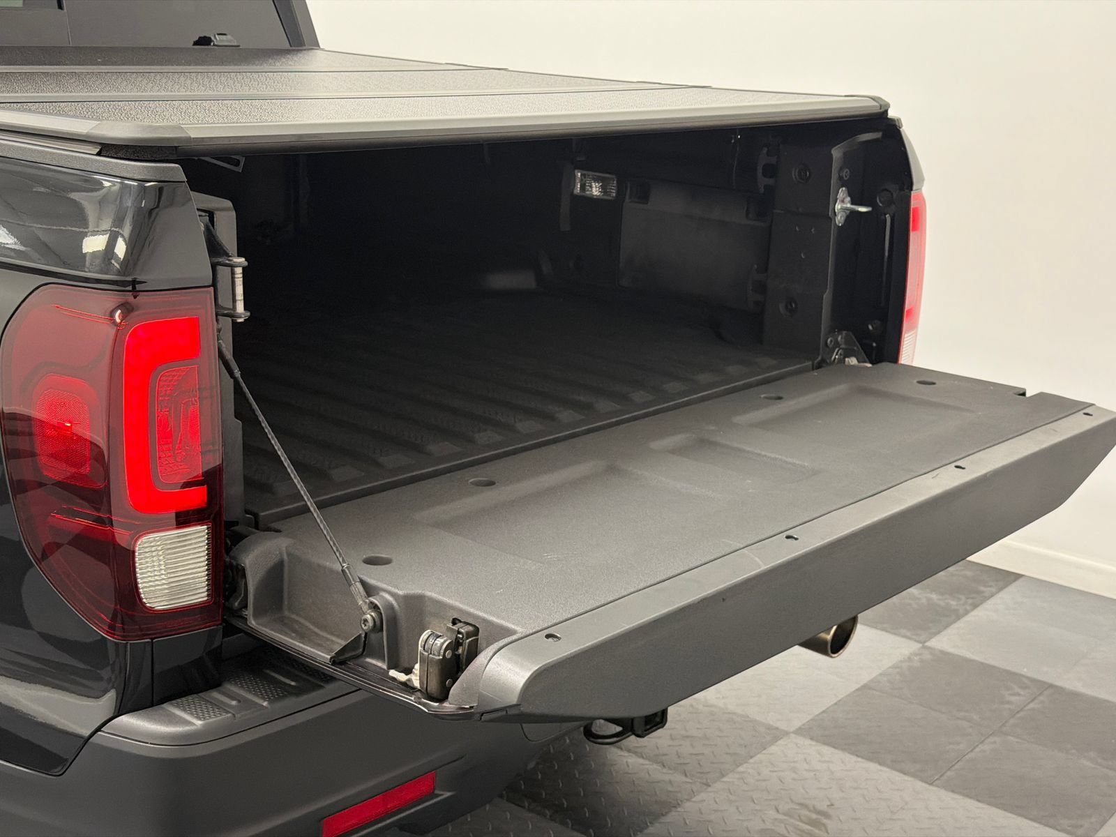 Used 2024 Honda Ridgeline RTL image 8